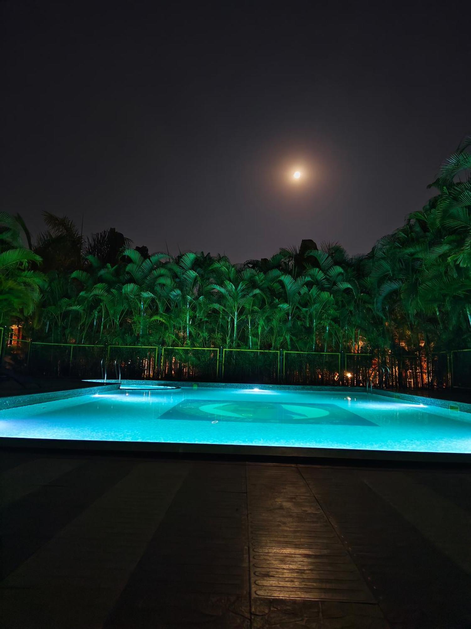 Plumeria Resort Kushālnagar エクステリア 写真